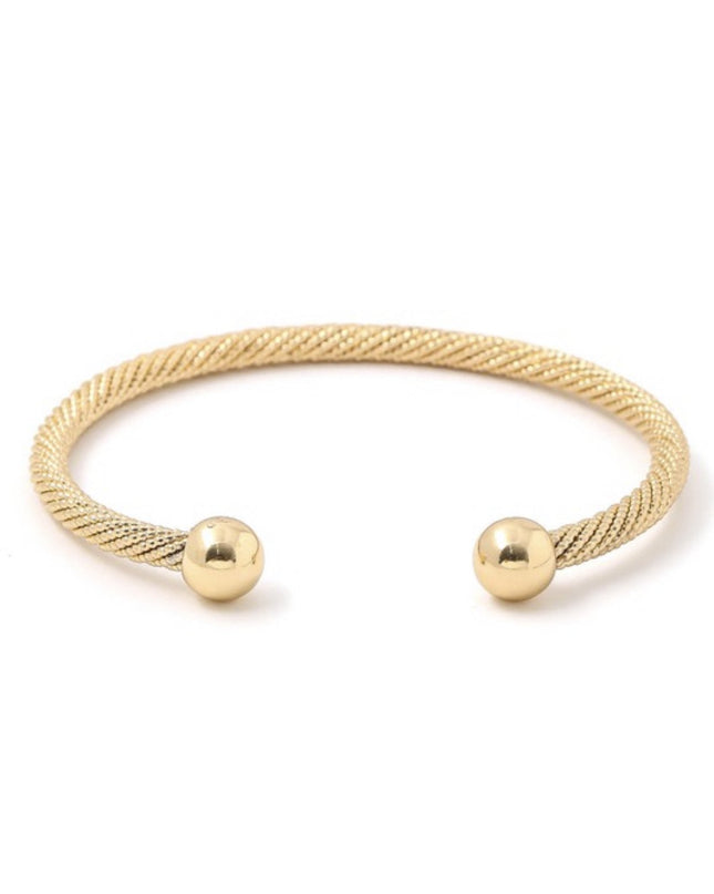 Unmatched Cuff Bracelet (Silver/Gold)