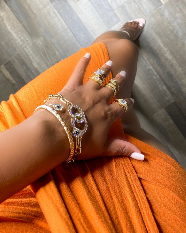 Unmatched Cuff Bracelet (Silver/Gold)